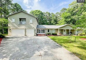 7008 Carpenter Fire Station Rd in Cary, NC - Building Photo