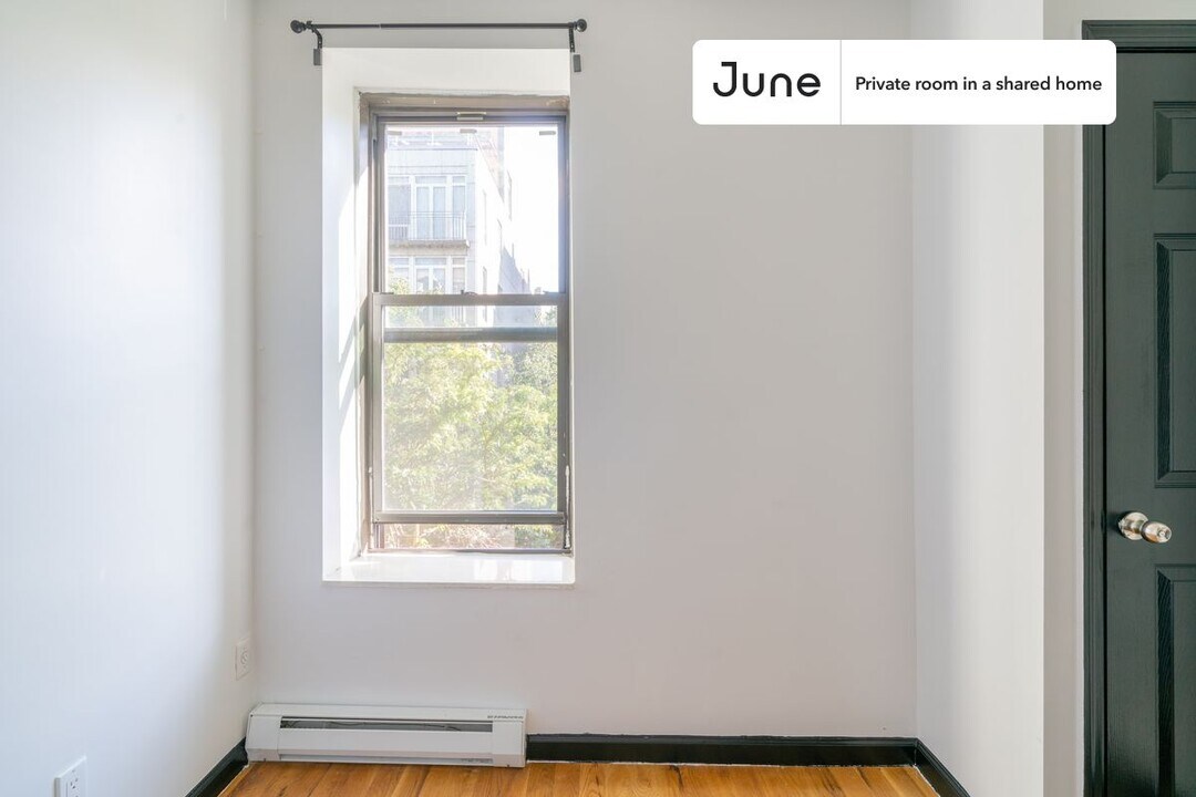 Room in Shared 3 bed/2 bath home in New York, NY - Foto de edificio