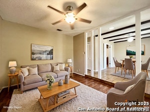 6815 Forest Haven St in San Antonio, TX - Building Photo - Building Photo