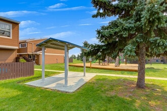 Hooke County Townhomes in Edmonton, AB - Building Photo - Building Photo