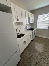 211 SW 18th Ave in Miami, FL - Building Photo - Building Photo
