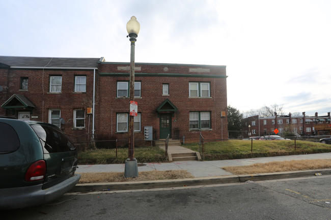 1401 Staples St NE in Washington, DC - Building Photo - Building Photo