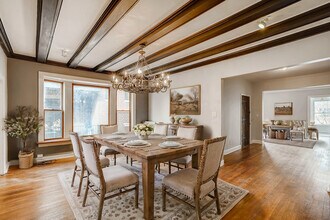 921 W Agatite Ave in Chicago, IL - Building Photo - Building Photo