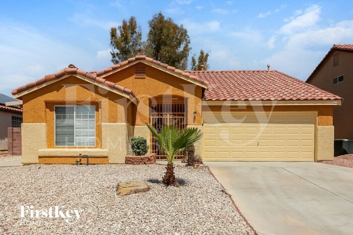 2042 Cardigan Ave in North Las Vegas, NV - Building Photo