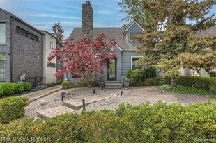 328 George St in Birmingham, MI - Building Photo