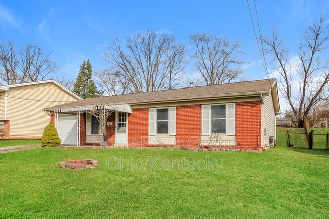 10040 Sturgeon Ln in Cincinnati, OH - Building Photo - Building Photo