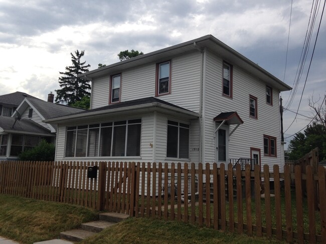 property at 1510 Kinyon Street