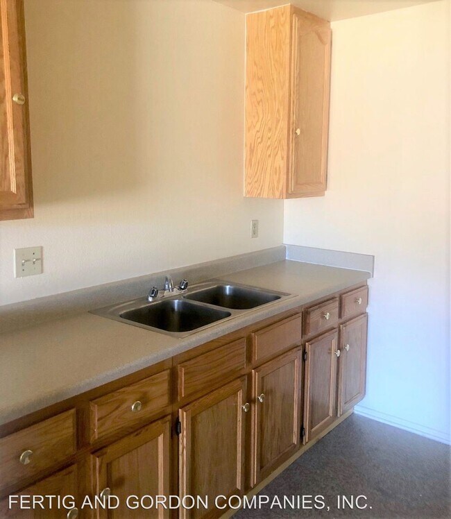 5906 Challen Ave in Riverside, CA - Building Photo - Building Photo