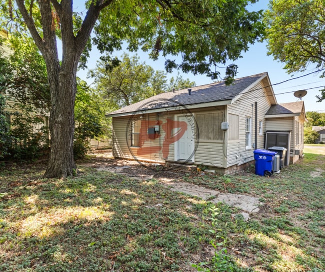 3121 Colonial Ave in Waco, TX - Building Photo - Building Photo