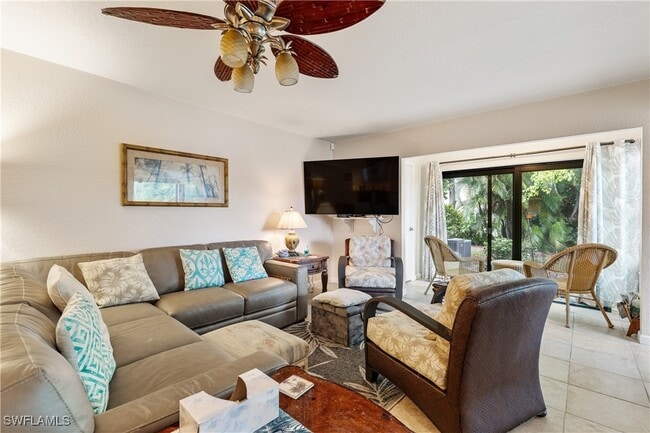 property at 5483 Peppertree Dr