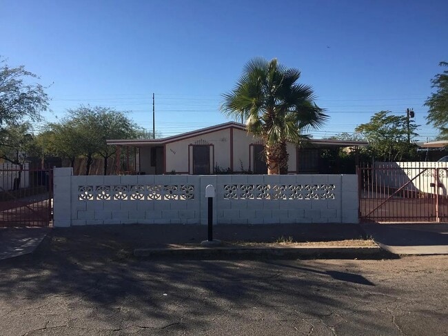 property at 5002 S 11th Ave