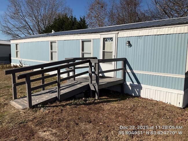 108 Eakins Dr in Walland, TN - Building Photo - Building Photo