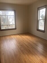 712 6th St NE, Unit Lower unit in Minneapolis, MN - Building Photo - Building Photo