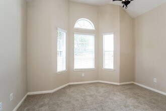 20130 Niagara Falls Dr in Tomball, TX - Building Photo - Building Photo