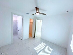 674 Chemstrand St E in Lehigh Acres, FL - Building Photo - Building Photo