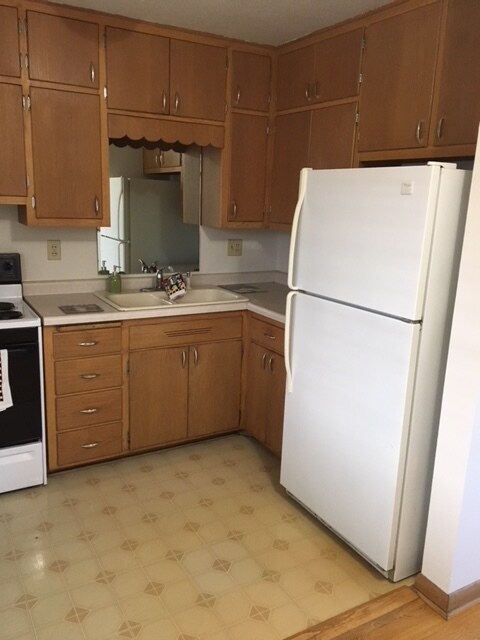 926 High St, Unit #2 in Madison, WI - Building Photo - Building Photo