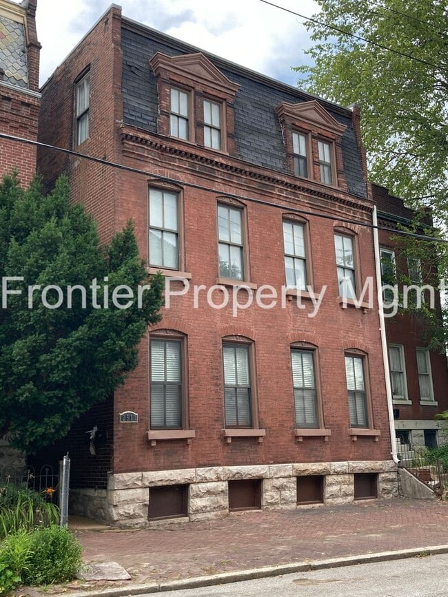 property at 2511 S 9th St