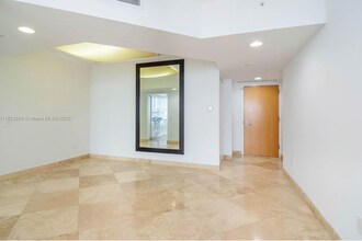 333 Las Olas Way, Unit 2501 in Fort Lauderdale, FL - Building Photo - Building Photo