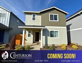 610 Pickering Ln in Woodburn, OR - Building Photo