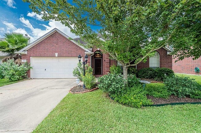 property at 10819 White Oak Creek Ct