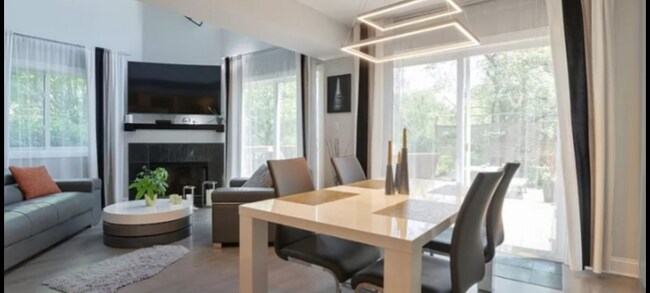 1430 Waukegan Rd in Deerfield, IL - Building Photo - Building Photo