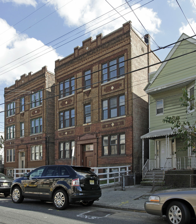 Esther House in Jersey City, NJ - Building Photo