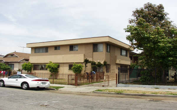 4238 S Grand Ave in Los Angeles, CA - Building Photo - Building Photo