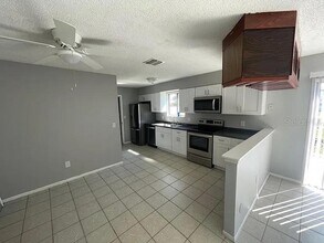 3325 Caldwell St in Deltona, FL - Building Photo - Building Photo