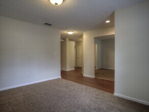 1336 Marsh Grass Ct in Jacksonville, FL - Foto de edificio - Building Photo