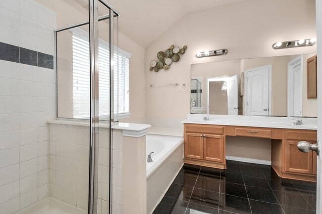 property at 5206 Laura Lee Ln