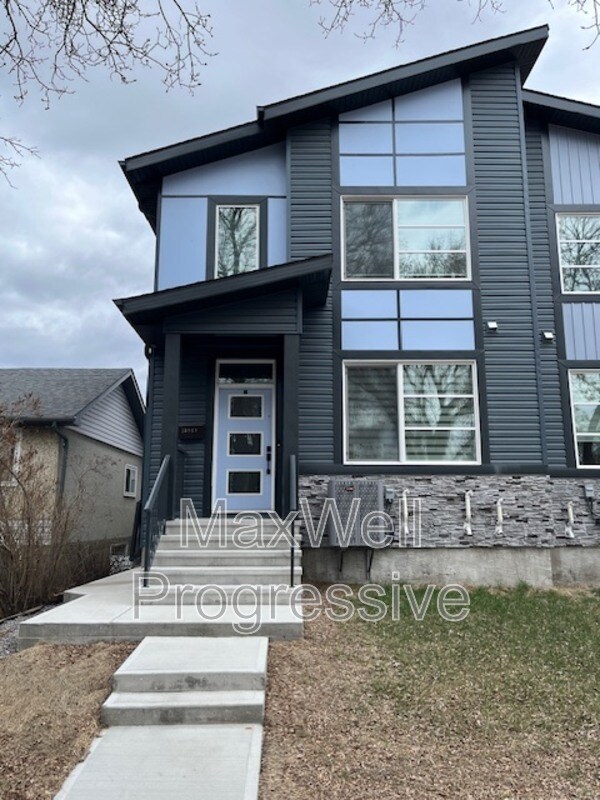 12903-1123A 123a St NW in Edmonton, AB - Building Photo - Building Photo