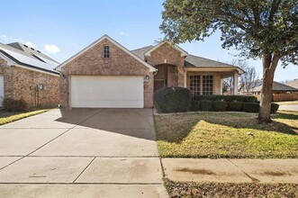 1030 Shortleaf Pine Dr in Arlington, TX - Building Photo - Building Photo