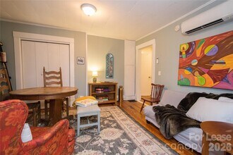 109 Pearson Dr in Asheville, NC - Building Photo - Building Photo