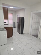 690 Bristol St in Brooklyn, NY - Building Photo - Building Photo