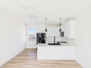 1447 Olive Ave in Vista, CA - Building Photo - Building Photo