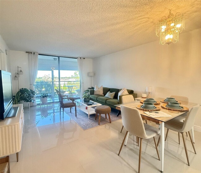 property at 4640 Lucerne Lakes Blvd W