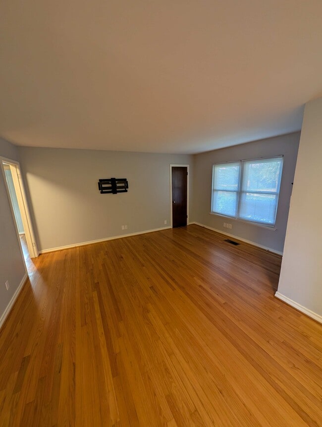 10316 Lavano Ln in Dallas, TX - Building Photo - Building Photo