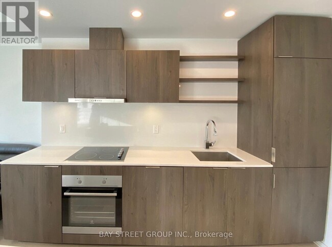 12-712 Bonnycastle St in Toronto, ON - Building Photo - Building Photo