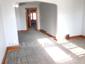 1323 S 74th St in West Allis, WI - Building Photo - Building Photo