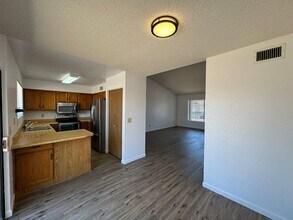 2352 E Carmel Ave in Mesa, AZ - Building Photo - Building Photo