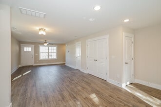 401 E Water St in Lincolnton, NC - Building Photo - Building Photo