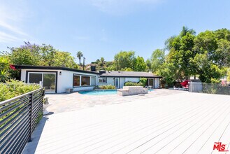 3650 Sapphire Dr in Los Angeles, CA - Building Photo - Building Photo