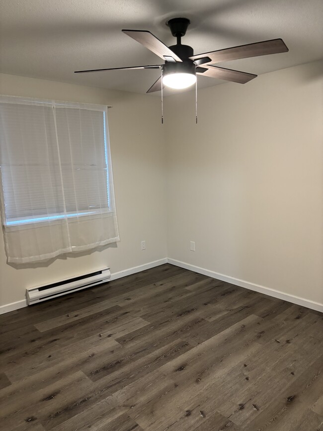 2708 Alder Creek Dr S, Unit 4 in North Tonawanda, NY - Building Photo - Building Photo