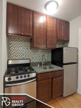 4542 N Damen Ave, Unit 415 in Chicago, IL - Building Photo - Building Photo