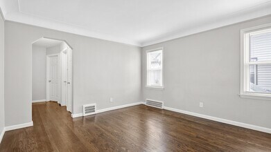 6611 Jackson St in Taylor, MI - Building Photo - Building Photo