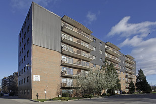 Mississauga Gardens Apartments