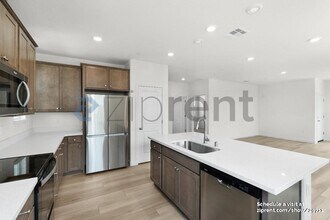 10163 Elise Wy in Elk Grove, CA - Building Photo - Building Photo