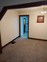 524 Crestmore Ave in Dayton, OH - Building Photo - Building Photo