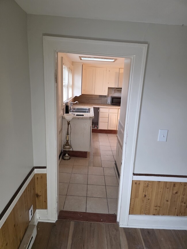 75 Ashland St, Unit D in Griswold, CT - Building Photo - Building Photo