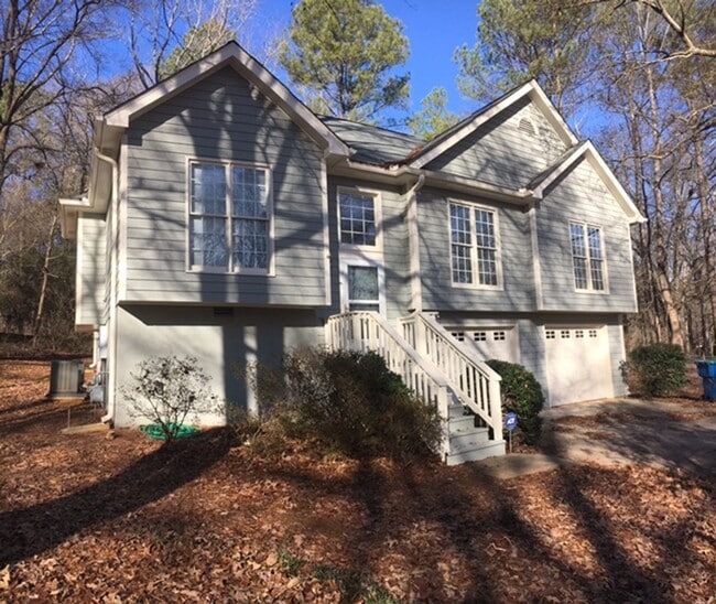 property at 321 Stonybrook Cir